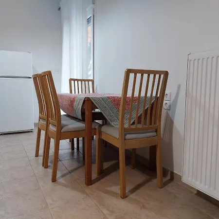 ρετιρέ στο κέντρο της κατερίνης شقة